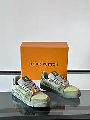 Louis Vuitton Trainers green color 1AHTGB - 4