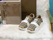 Burberry Wmns Vintage Check Cotton ‘Archive Beige’ 80202811 - 3