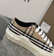 Burberry Vintage Check Boucle Low-Top Sneakers Beige (Women's) 8064244 - 2