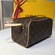 Louis Vuitton Dopp Kit Toilet Pouch Monogram Canvas 28x15x16.5cm - 2