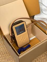 Louis Vuitton Music Player Wearable Wallet Monogram 18.5x4.5x10.5cm - 3