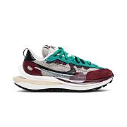 Nike Vaporwaffle sacai Villain Red Neptune Green DD3035-200 - 1