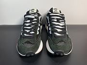 Nike Vaporwaffle sacai Black White CV1363-001 - 5