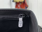 Louis Vuitton Steamer Wearable Wallet Black 18x11x6.5cm - 4