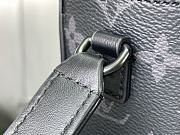 Louis Vuitton Steamer Wearable Wallet Black 18x11x6.5cm - 3