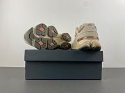 New Balance 9060 Flat Taupe Light Sparrow (Foot Locker Exclusive) U9060CWF - 5