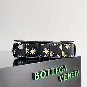 Bottega Veneta - DAISY PRINT CASSETTE BAG 23x15x5.5cm - 4