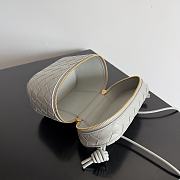 Bottega Veneta Lambskin Crossbody Bag 18x12x8cm - 5