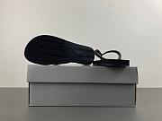 Balenciaga Logo printed thong sandals - Black - 3