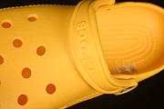 Unisex Clogs Crocs Classic Clog - yellow - 3