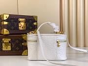 Louis Vuitton Vanity Chain Pouch - White Pearl 19x6.5x11.5cm - 3