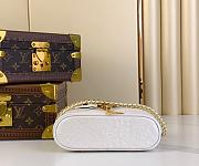 Louis Vuitton Vanity Chain Pouch - White Pearl 19x6.5x11.5cm - 2
