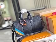 Louis Vuitton Keepall Bandoulière 25 Mon Monogram Monogram Eclipse Canvas 25x15x11cm - 5