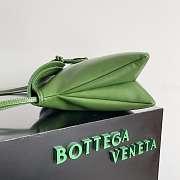 BOTTEGA VENETA Smooth Calfskin Medium Liberta Shoulder Bag Green 30x20x8cm - 5