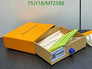 LV Charms Card Holder- Color Zesty Lime 10.2x7.3x0.3cm - 4