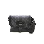 Louis Vuitton Monogram Eclipse Saumur Messenger Shoulder Bag Black M45911 36x23x11cm - 1