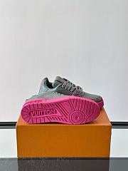 Louis Vuitton Trainer Sneaker Monogram-printed calf leather Pink 1AHTPE - 3