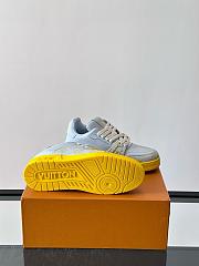 Louis Vuitton Trainer Calfskin leather with Monogram print - Yellow - 2