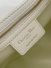 Dior Medium D-Motion Bag Ivory Macrocannage Lambskin 23x24x13cm - 2