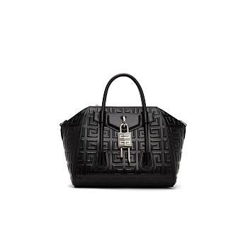Givenchy Antigona Mini Lock Bag in Black 20x22x13cm