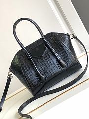 Givenchy Antigona Mini Lock Bag in Black 20x22x13cm - 6