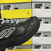 BALENCIAGA Women's Hamptons Worn-out Sneaker  - 5