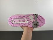 Louis Vuitton Pink Perforated calf leather Trainers 1AHWSC - 3
