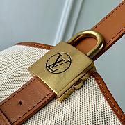 Louis Vuitton Low Key Hobo PM Ecru/Cognac 24x28x16cm - 5