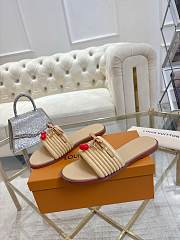 Louis Vuitton Cherry Lily Flat Mule x Takashi Murakami Raffia 1AHLRN - 3