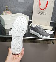 Alexander McQueen Oversized Grey Suede 807882 WIA50 1211 - 6