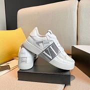 Valentino Garavani VL7N Sneaker Low Top White Beige 4Y2S0C58-GAK-YDK - 4