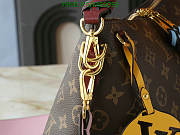 Louis Vuitton Hobo Beaubourg Monogram Mini Brown 25x21x15cm - 4