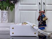 LV x TM Capucines Mini Bag M13251 21 x 13.6 x 8 cm - 6