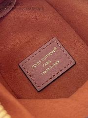 Louis Vuitton Side Trunk MM M15072 23.5 x 16 x 8.5 cm  - 6