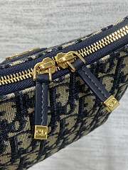 Dior 30 Montaigne Diorling Mini Bag with Chain Blue Dior Oblique Jacquard S4309UTZQ_M928 21 x 17 x 7 cm - 4