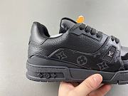 Louis Vuitton Trainer Sneaker 1ADH4C - 3