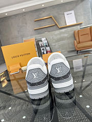 Louis Vuitton Trainer Sneaker Gray 1ADH2Z - 4