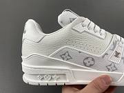 Louis Vuitton Trainer Sneaker 1AHDMW - 3