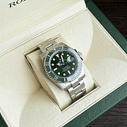 Rolex Steel Submariner Date The Hulk Green Dial 116610LV 40mm - 3