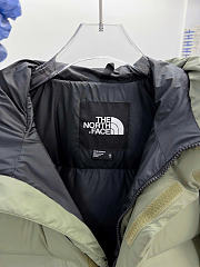  The North Face Himalayan Down Parka Green Black NF0A4R2WLGO1 - 4