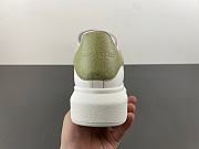 Alexander McQueen Oversized White (Women's) 553770WHGP09000 - 6