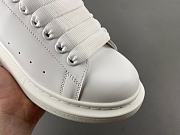 Alexander McQueen Oversized White (Women's) 553770WHGP09000 - 2