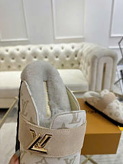 Louis Vuitton Cosy Flat Comfort Closed Mule 1AITRU - 6