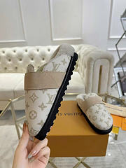 Louis Vuitton Cosy Flat Comfort Closed Mule 1AITRU - 5
