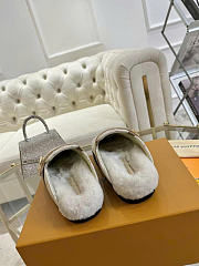 Louis Vuitton Cosy Flat Comfort Closed Mule 1AITRU - 3