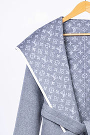Louis Vuitton Reversible Short Hooded Wrap Coat Mouse Grey 1AJESW - 4