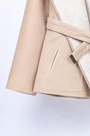 Louis Vuitton Reversible Signature Short Hooded Wrap Coat 1AFSJQ - 3