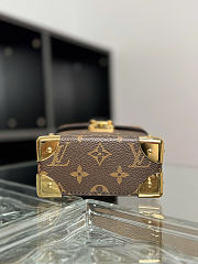 Louis Vuitton Camera Box M82465 12.5 x 17.6 x 6 cm - 5