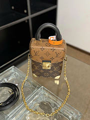 Louis Vuitton Camera Box M82465 12.5 x 17.6 x 6 cm - 3