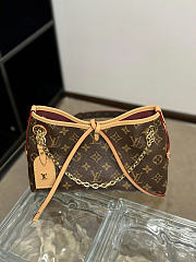 Louis Vuitton CarryAll PM M46203 29 x 24 x 12 cm - 4